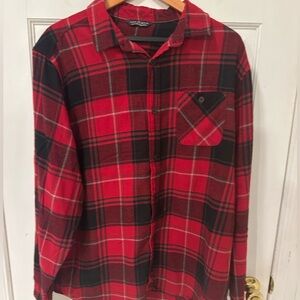 Alpine Design..  red and black men’s flannel shirt… Size XL ￼ like new condition